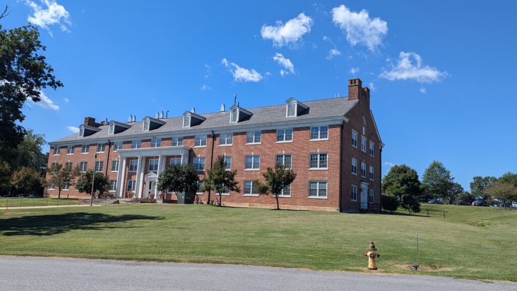 PXL_20250825_150413568 PXL_20250825_150413568